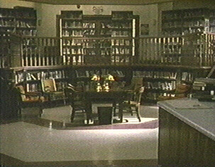 library.jpg (53400 bytes)